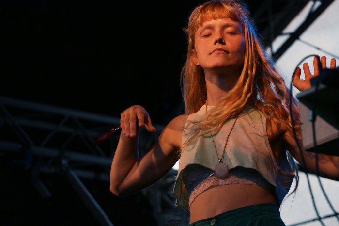 Alice Phoebe Lou - Brain Stage (9th) 6